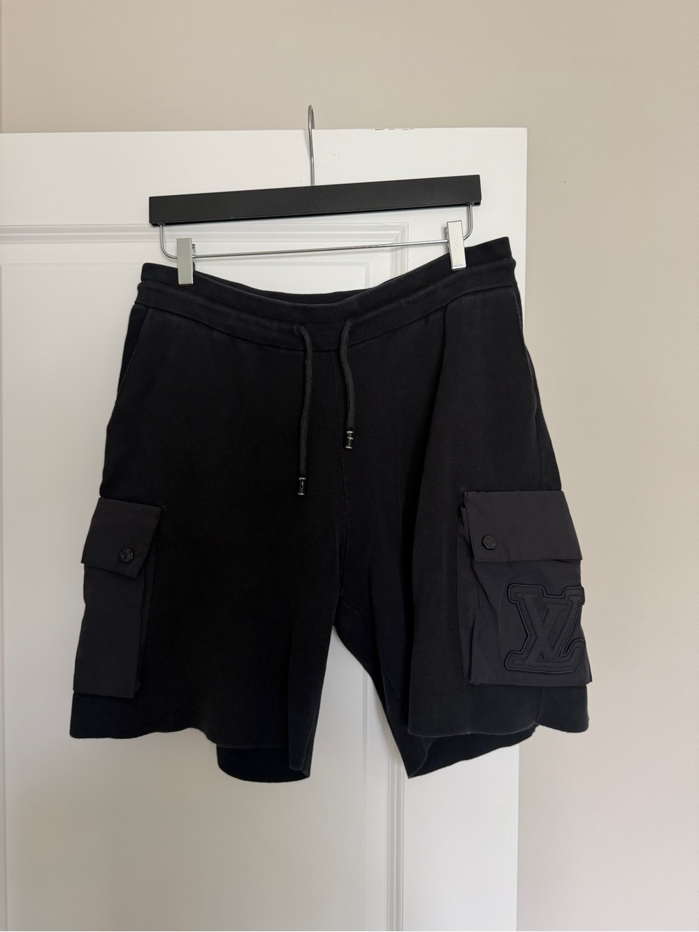 Louis Vuitton Black Cargo Pocket Men's Shorts - Picture 3 of 12